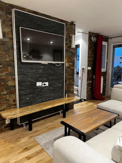 Appartement Convivial Pour Sejourner Le Kremlin-Bicêtre Kültér fotó