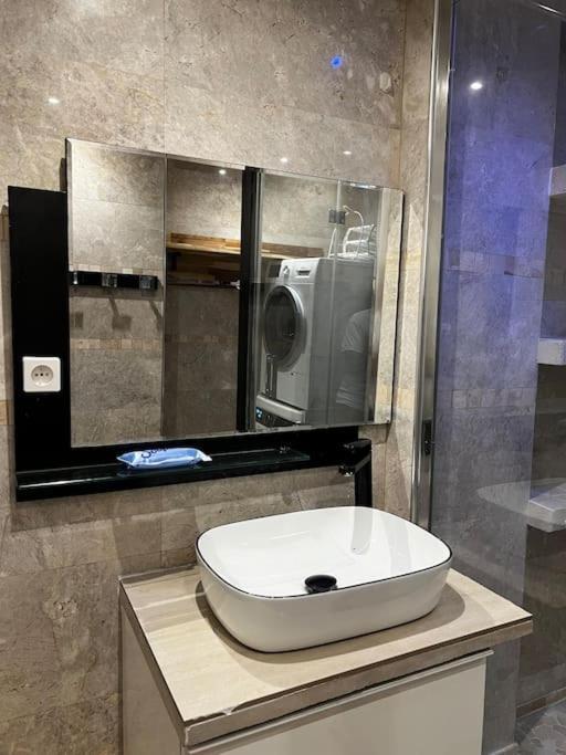 Appartement Convivial Pour Sejourner Le Kremlin-Bicêtre Kültér fotó